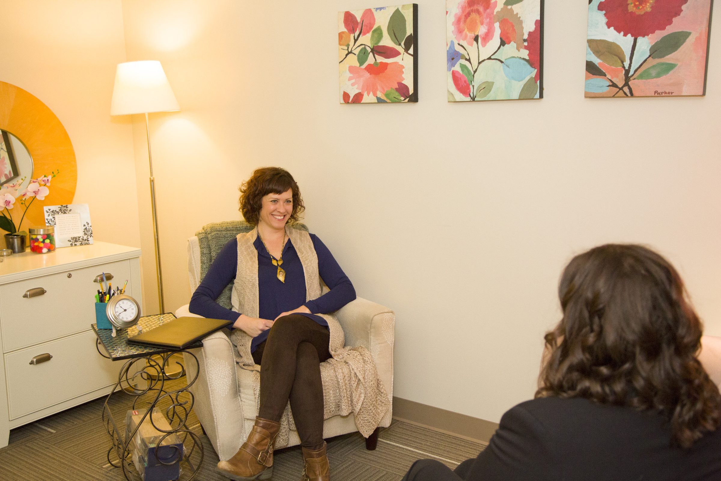 Kelly O'Donnell in a session in her office